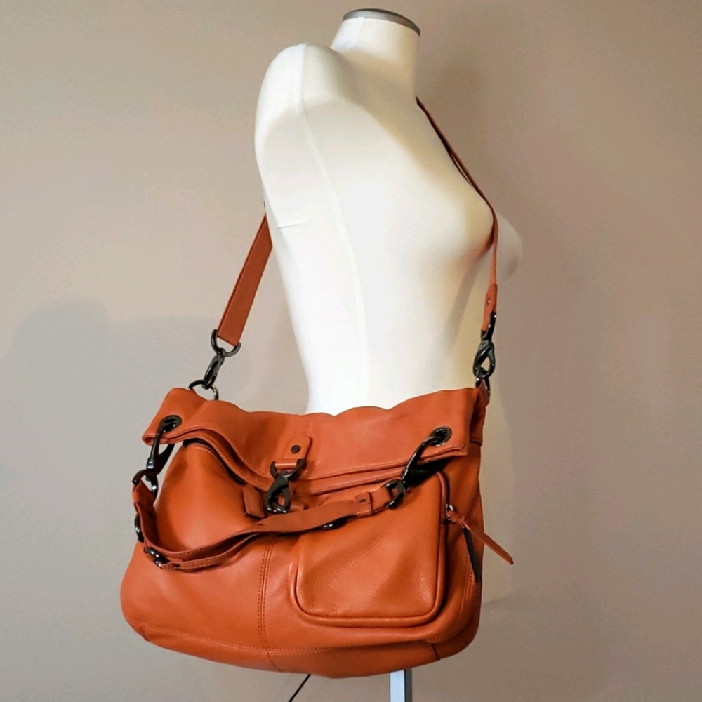 Kenneth Cole 2-in-1 crossbody bag